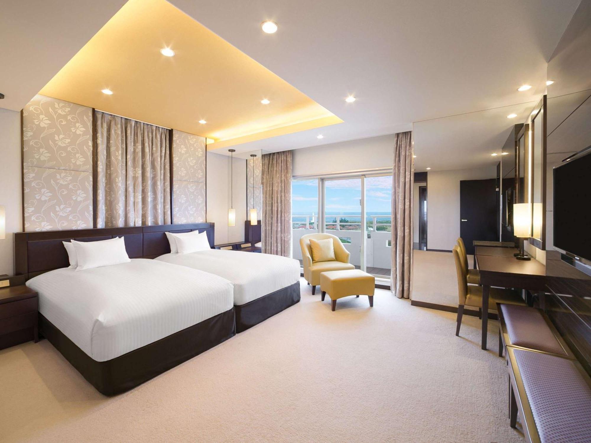 יומיטאן Grand Mercure Okinawa Cape Zanpa Resort מראה חיצוני תמונה