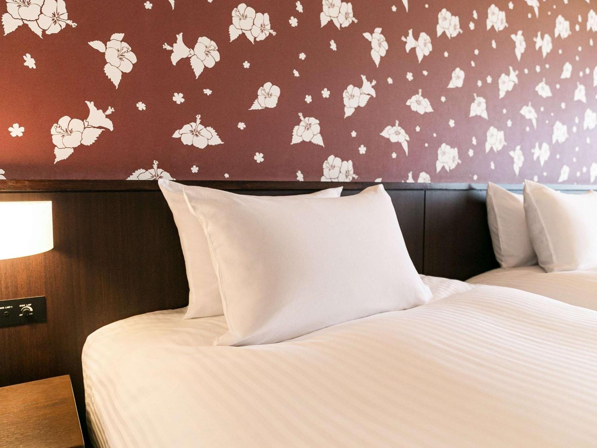 יומיטאן Grand Mercure Okinawa Cape Zanpa Resort מראה חיצוני תמונה