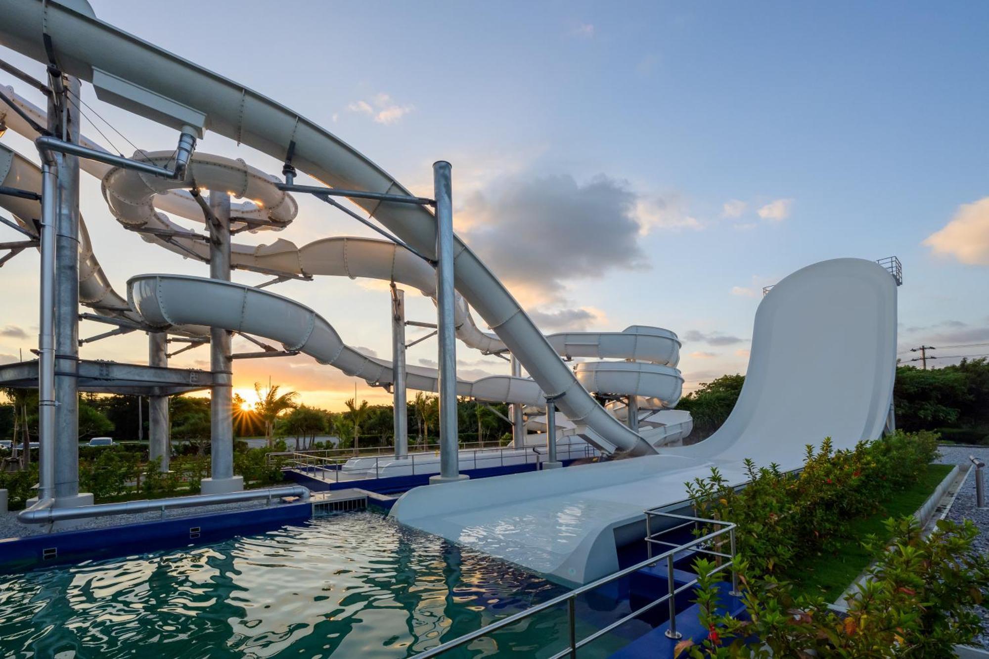 יומיטאן Grand Mercure Okinawa Cape Zanpa Resort מראה חיצוני תמונה
