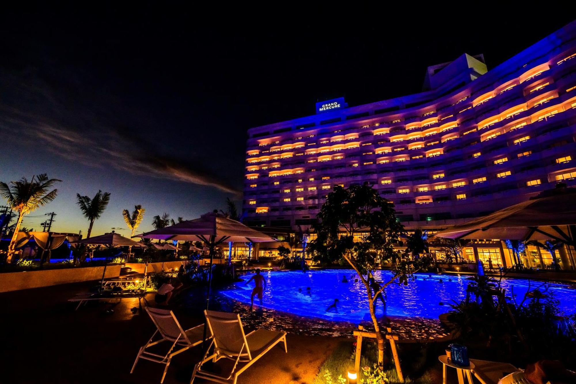 יומיטאן Grand Mercure Okinawa Cape Zanpa Resort מראה חיצוני תמונה