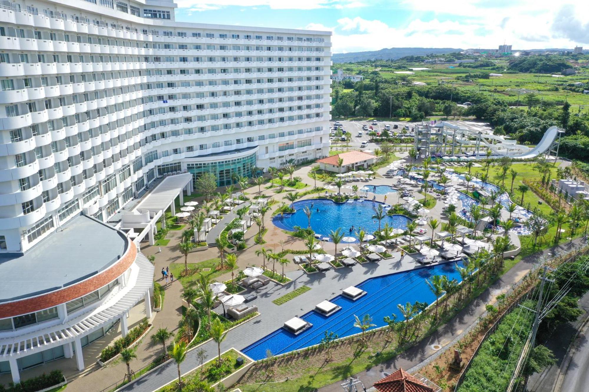 יומיטאן Grand Mercure Okinawa Cape Zanpa Resort מראה חיצוני תמונה