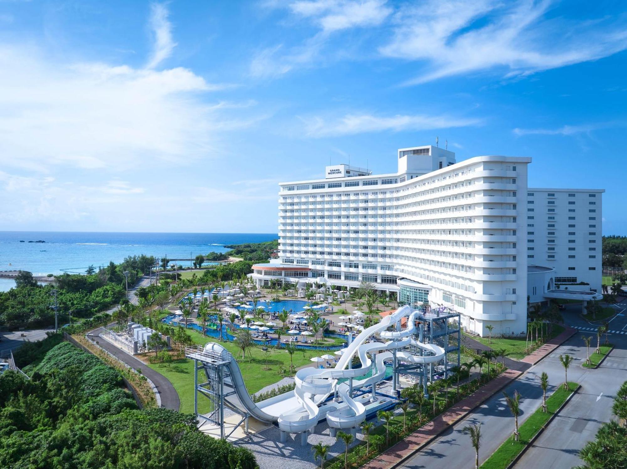 יומיטאן Grand Mercure Okinawa Cape Zanpa Resort מראה חיצוני תמונה