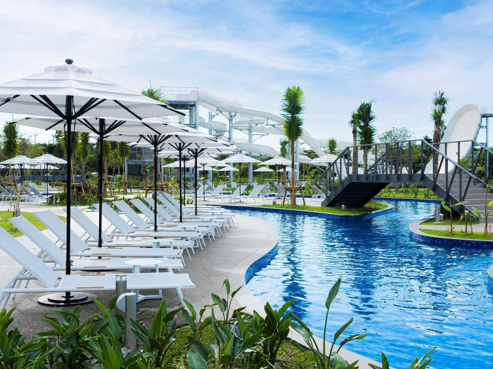 יומיטאן Grand Mercure Okinawa Cape Zanpa Resort מראה חיצוני תמונה